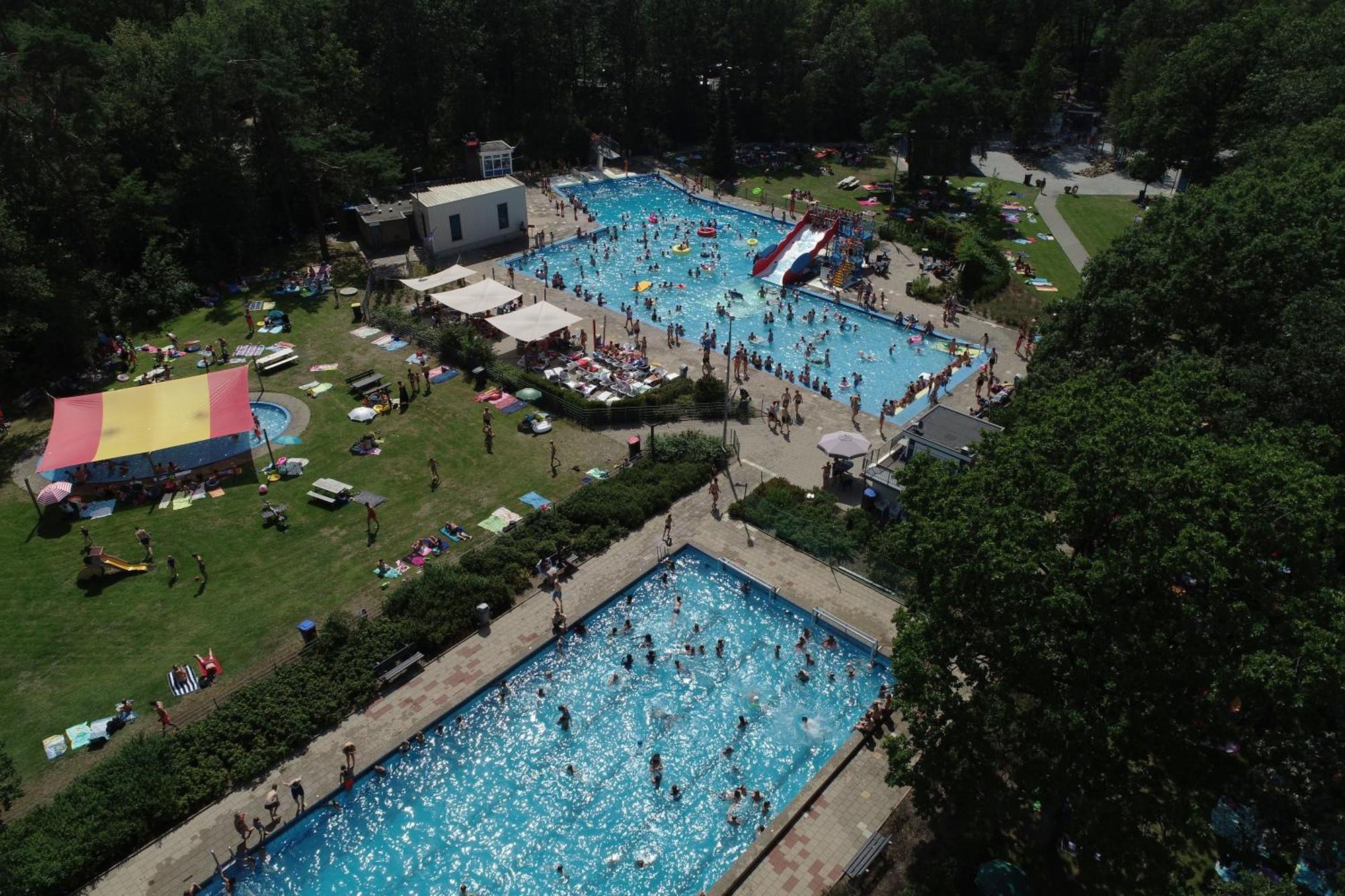 Vakantiepark Hoelte 莱森 外观 照片